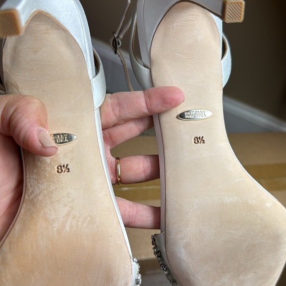 NWOT β’ Rider Stiletto Heel β’ Badgley Mischka β’ Size 8.5 β’ ππ β’ Soft White - Picture 13 of 15